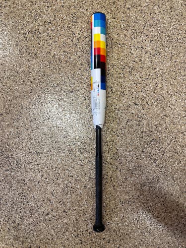 Used once!! Great condition! Demarini Prism+ Fastpitch bat, 31 inch, 21 oz (-10)