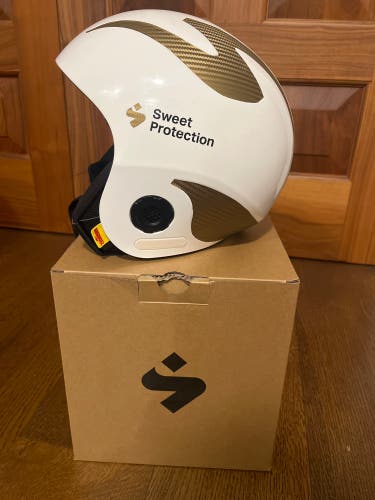 Small/Medium Sweet Protection Helmet