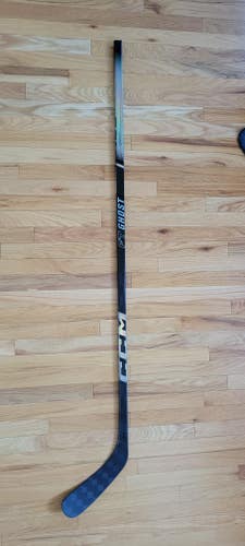 New Senior CCM Right Hand FT Ghost Hockey Stick P29 85 Flex