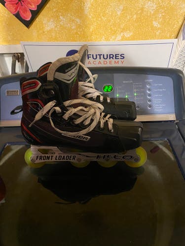 Used Bauer Regular Width Size 9.5 Vapor X700 Hockey Goalie Skates