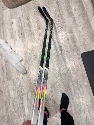 Intermediate Left Hand P28  JetSpeed FT6 Pro Hockey Stick