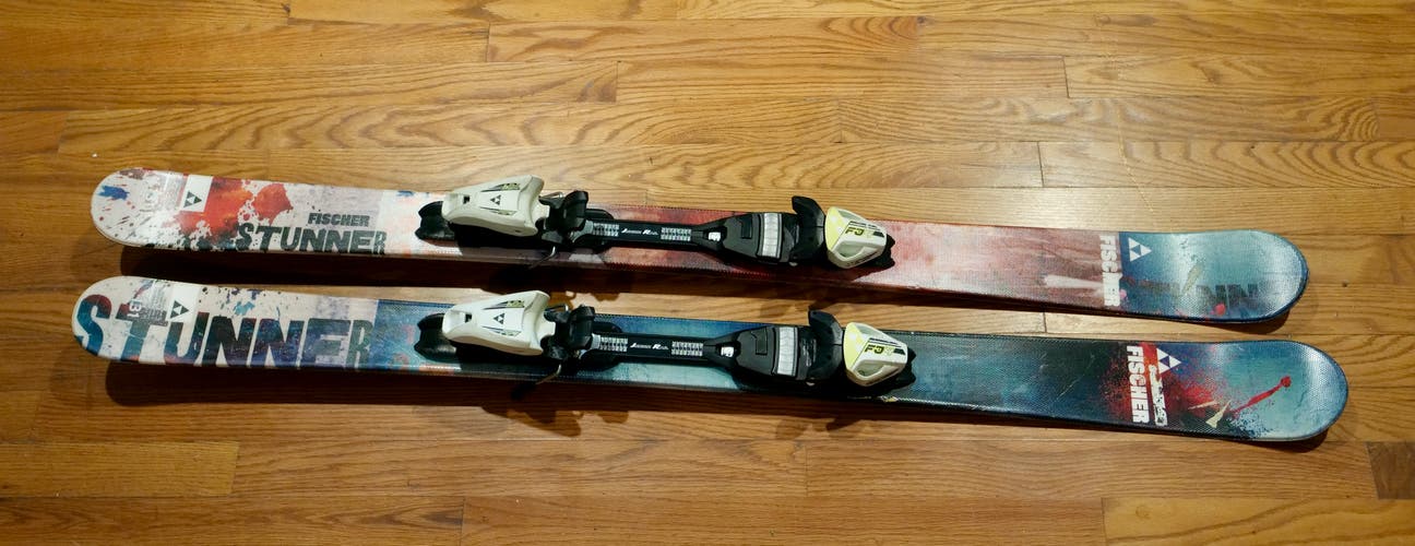 Used Kid's Fischer 131 cm Stunner Twin Tip Skis With Fischer System Bindings