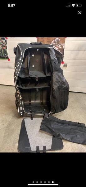 Grit hockey tower