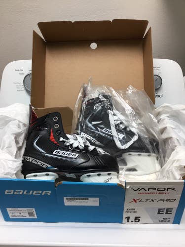 Bauer Vapor XLTX Pro Jr Size 1.5 EE Hockey Skate