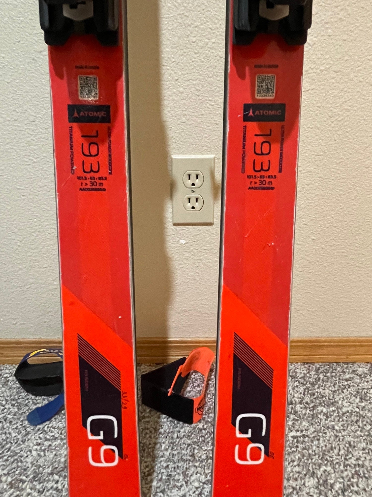 Atomic G9 FIS GS Skis - 193, 30m Radius | SidelineSwap | Buy and 