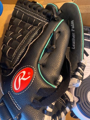 Rawlings youth 11” Fast Pitch Softball Glove