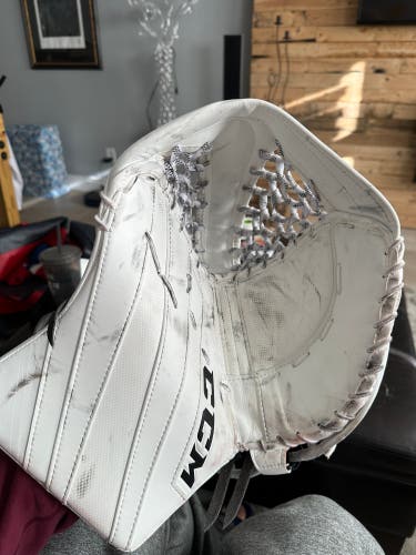 CCM 5.9 600 with D30 palm and single tee +1 W skate lace