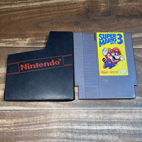 Super Mario Bros. 3 (Nintendo NES, 1985)
