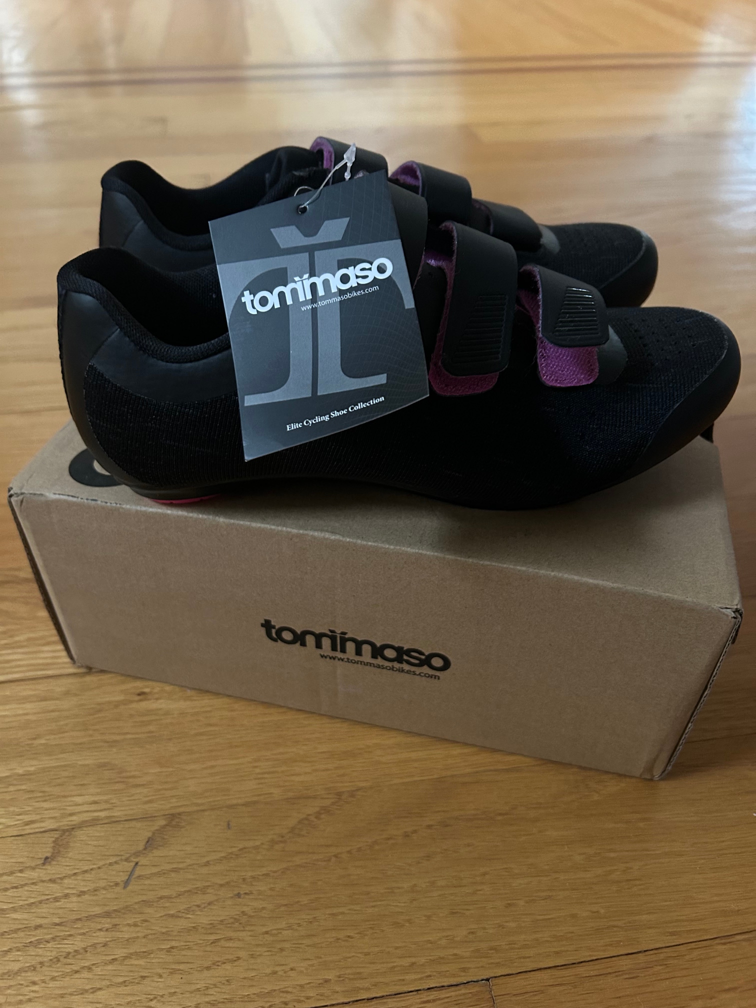 New Women's Spin Shoes (Never Worn!)