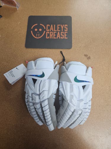 New Player's Nike Vapor Premier Lacrosse Gloves