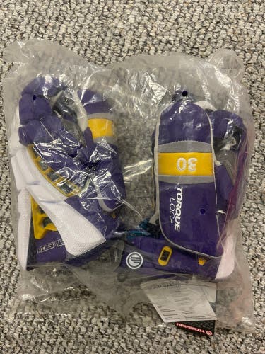 Albany Team Issued Maverik Rome Goalie Gloves