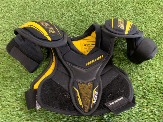 Used Youth Bauer Supreme TotalOne MX3 Hockey Shoulder Pads (Size: Small)