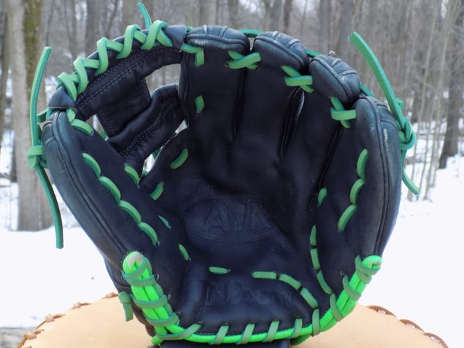 Used Wilson Infield Right Hand Throw A1k Baseball Glove 11.25"
