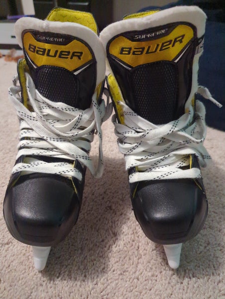 Barely Used Bauer Supreme S37 Size 4D