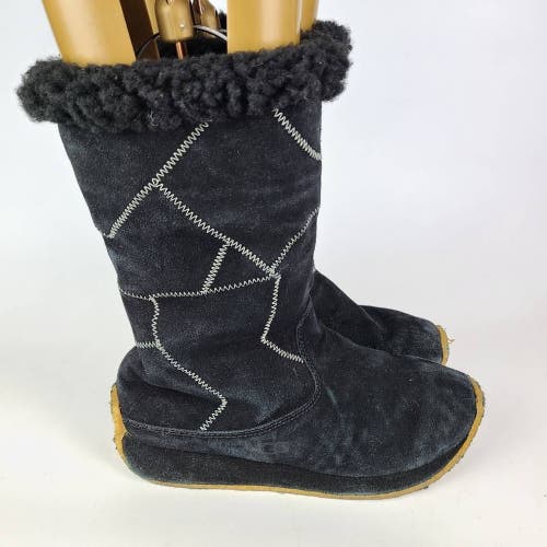 UGG Womens Size: 9 Winter Boots Black Suede Pull On Shearling Lined Stitching