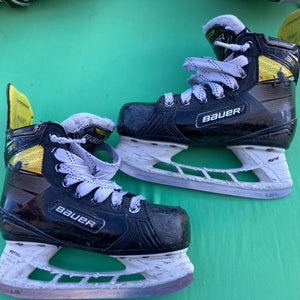 Youth Used Bauer Supreme 3S Pro Hockey Skates D&R (Regular) 13.5