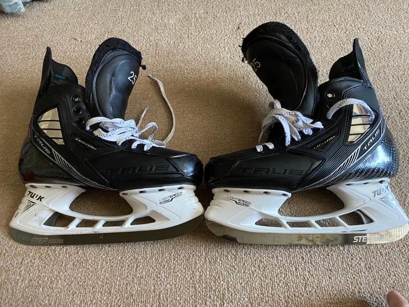 Senior Used True Pro Custom Hockey Skates Regular Width Pro Stock 8