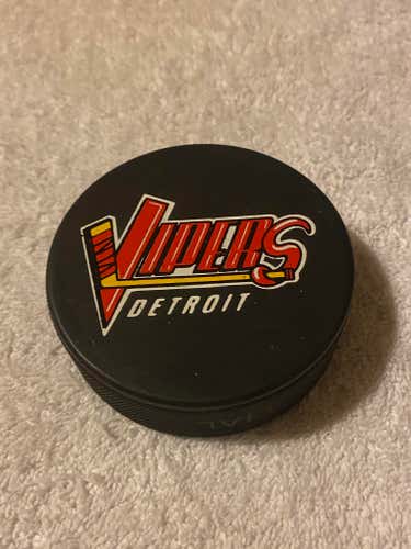 Detroit Vipers International Hockey League Official Hockey Puck