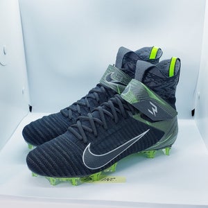 Russell Wilson x Nike Alpha Menace Elite 2 Football Cleats sz 10.5 / AT3721-002