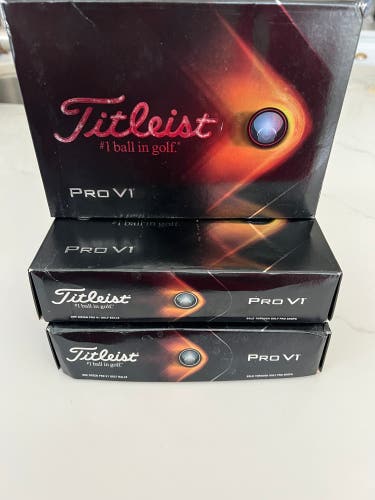 New Titleist 12 Pack (1 Dozen) Pro V1 Balls