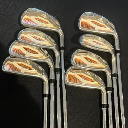 Used Cobra AMP Cell Right Iron Set Steel (4 - GW)
