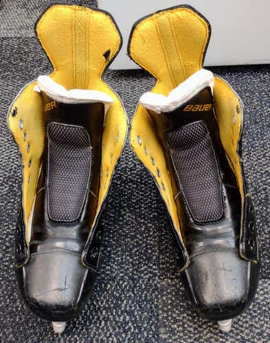 Used Bauer Supreme S160 Hockey Skates Regular Width Size 4