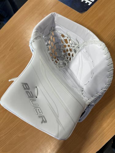 Bauer Hyperlite 2 Trapper Sr