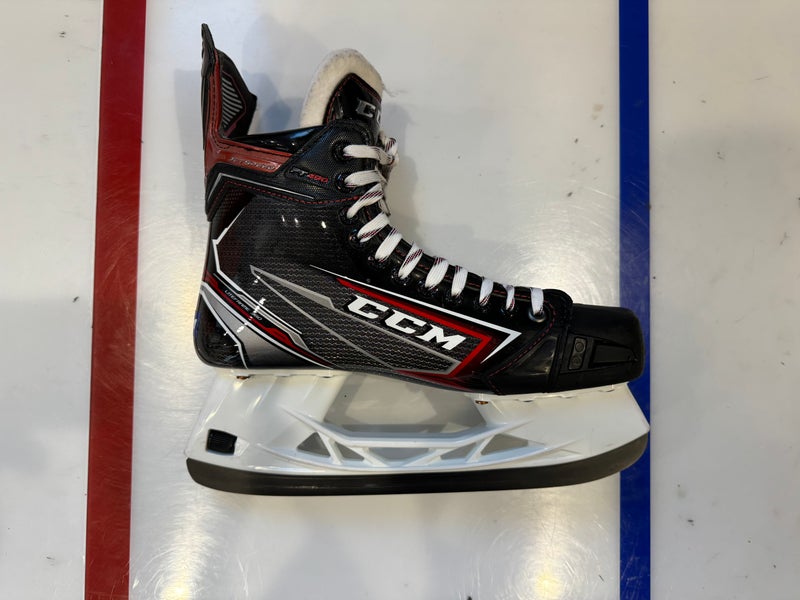 Senior CCM JetSpeed FT490 Hockey Skates Size 9 Reg Width - 2 Sets Of blades - speed blade xs + Stock