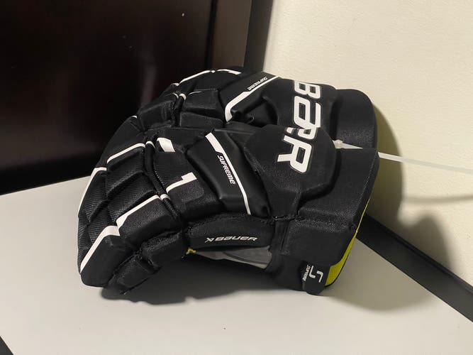 NEW Bauer 14" Supreme M3/M5 Pro Gloves