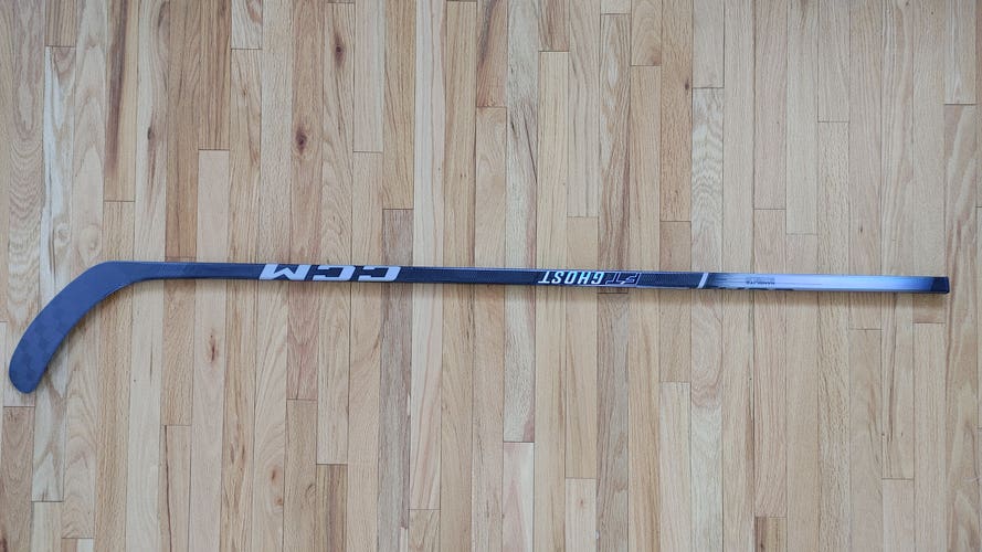 CCM FT Ghost Hockey Stick Right P28 75 Flex