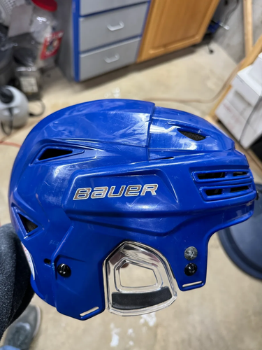 Used Small Bauer Re-Akt 200 Helmet