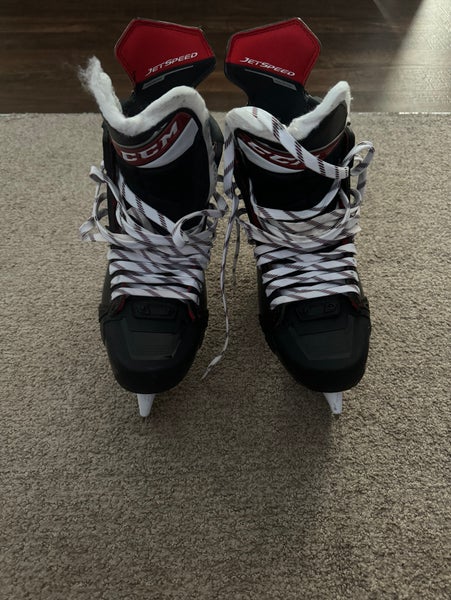 Senior CCM Regular Width 10.5 JetSpeed FT4 Hockey Skates