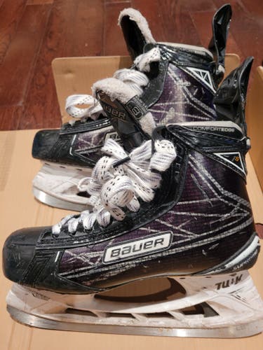 Senior Used Bauer Supreme 1S Hockey Skates Regular Width 8