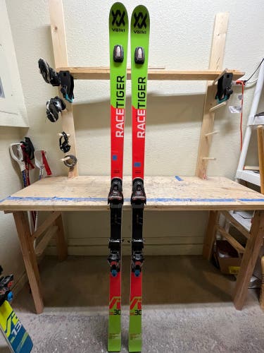 193 30 M Volkl GS Skis With Marker Xcell 16 Bindings