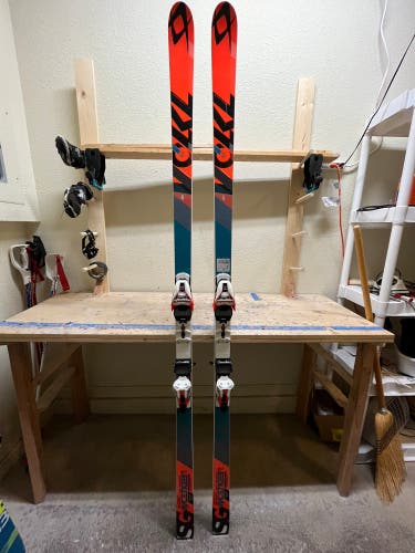 211 R45 M volkl super g skis with marker xcell 18 bindings