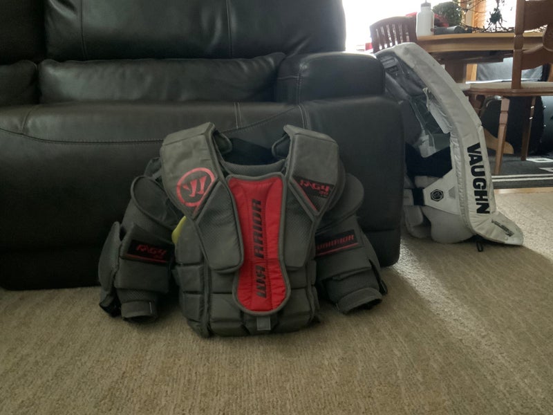 Warrior G4 jr Goalie Chest Pad