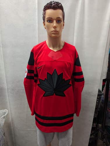 NWT Team Canada 2022 Olympic Hockey Jersey Red L