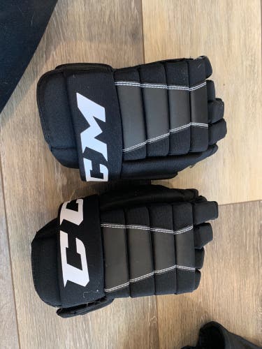 Used CCM 14" Edge Gloves