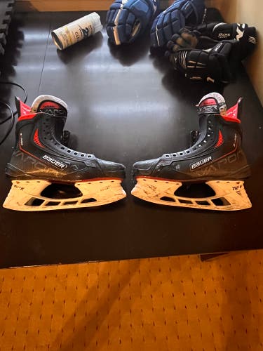 Senior Bauer Extra Wide Width   9 Vapor 3X Pro Hockey Skates