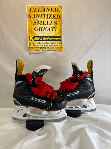 Used Junior Bauer Supreme S160 Hockey Skates Extra Wide Width Size 1.5