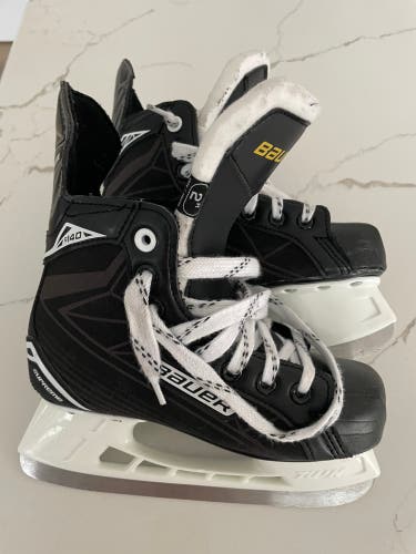 Gently used Bauer youth hockey ice skates size 2