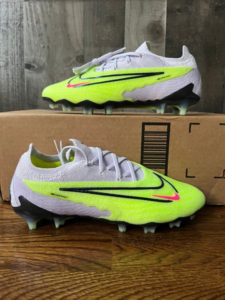 Nike Phantom GX Elite FG P Cleats Barely Volt Soccer Cleats  display picture 1