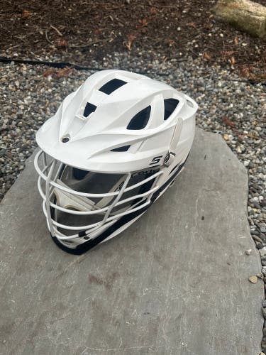 White Cascade S With Pearl White Face Mask