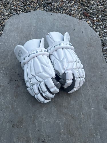 Like New True 13" Zerolyte Lacrosse Gloves