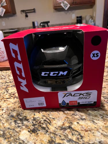 New XS CCM Tacks 910 Helmet