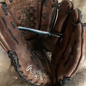 Used Rawlings Baseball Glove 11.75"