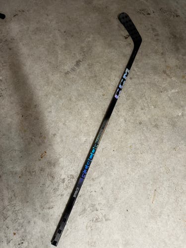 CCM RibCor Trigger 8 Pro Hockey Stick (Senior Left Hand 75 Flex P29M)