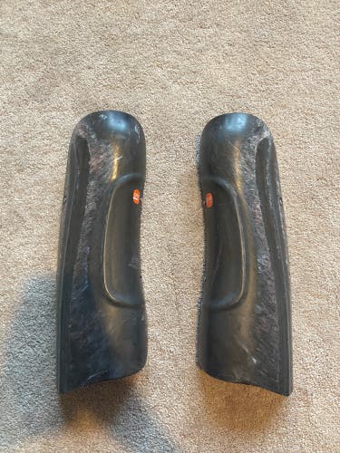 Black POC medium Shinguards