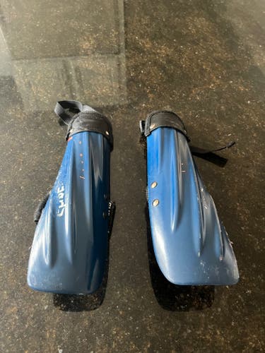 Used Large Shred Arm Guards Navy/ Rust