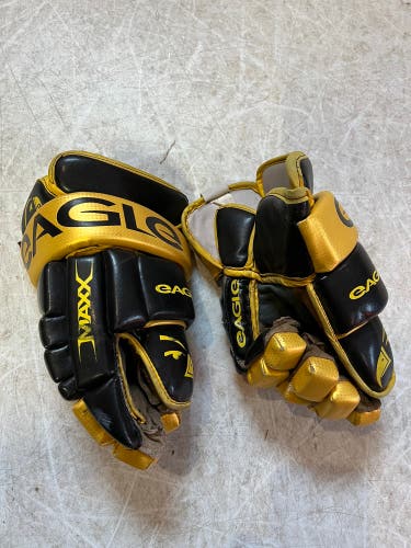 Black and Gold Eagle Gloves Carbon Fibre 14”